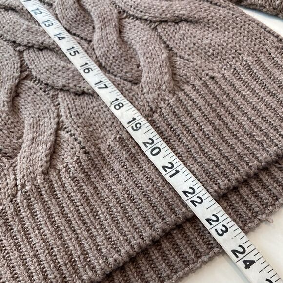 Vero Moda fossil colored crewneck sweater, size small - Picture 8 of 9